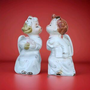 Vintage Shelf Sitting Kissing Angels Made In Japan Commodore